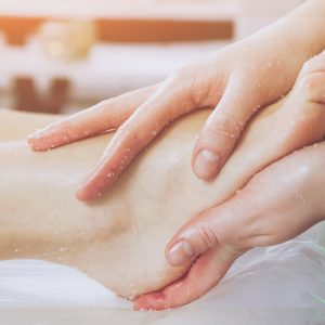 Fuss- und Beinpeeling